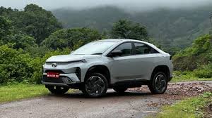 Mahindra ने लॉन्च की नई इलेक्ट्रिक SUV XUV9e – जानिए फीचर्स, रेंज और कीमत